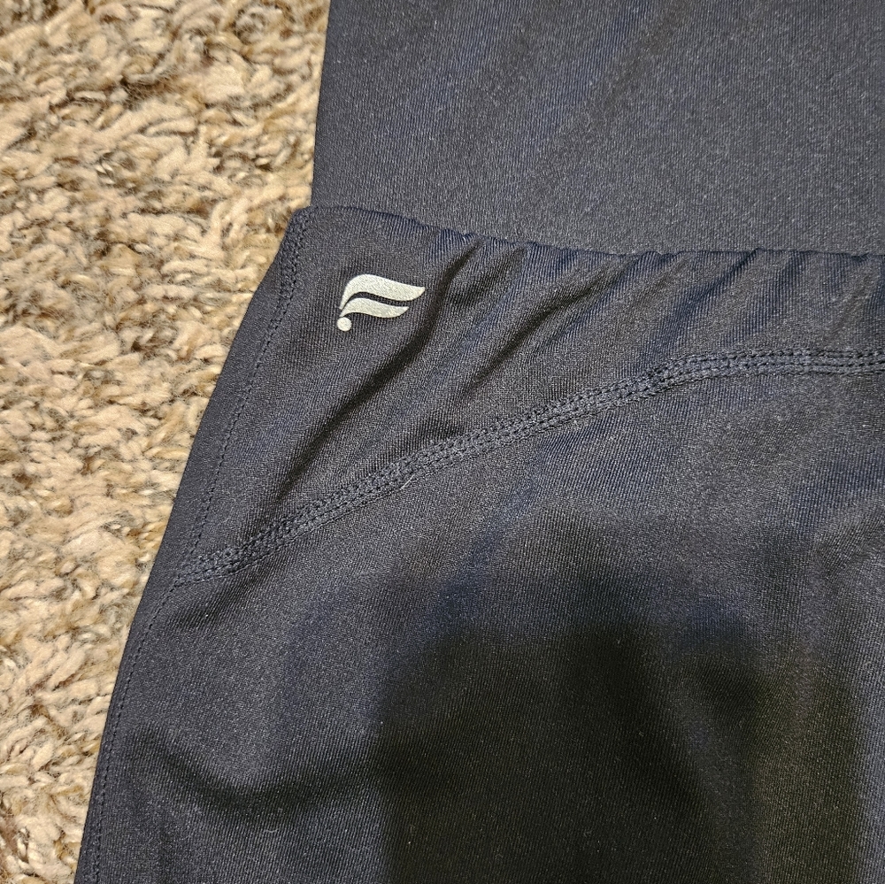 Fabletics Shorts - Picture 2 of 2